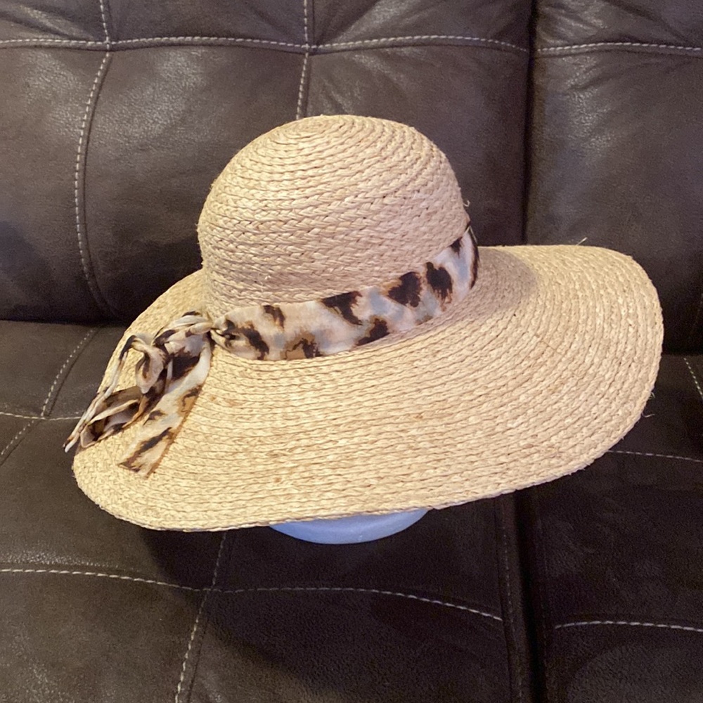 Scala Summer Hat In Good Condition - image 2